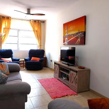 Litha House, 3 Bed Set Over 3 Floors 5 Mins From And Amenities *