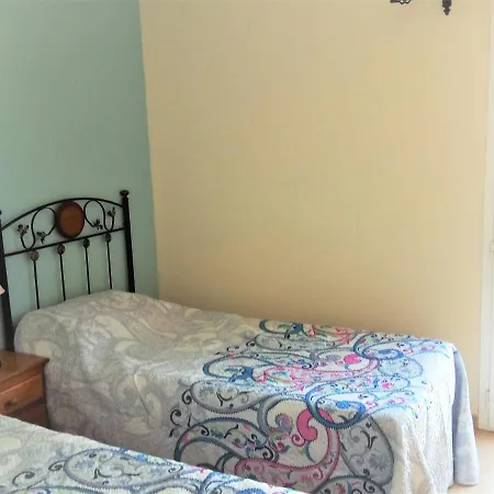 Litha House, 3 Bed Set Over 3 Floors 5 Mins From And Amenities * Caleta De Fuste