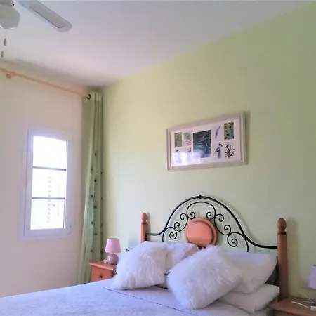 Litha House, 3 Bed Set Over 3 Floors 5 Mins From And Amenities Apartmán Caleta De Fuste