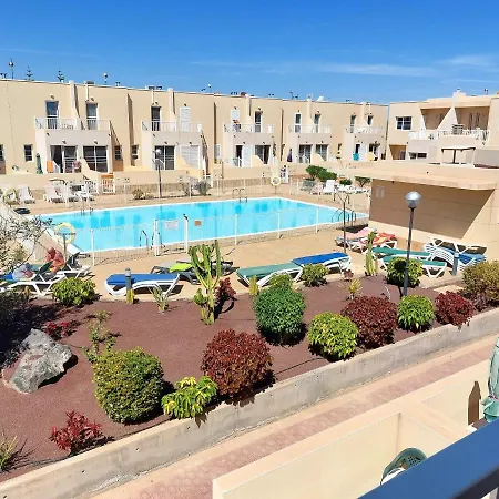 Litha House, 3 Bed Set Over 3 Floors 5 Mins From And Amenities Caleta De Fuste