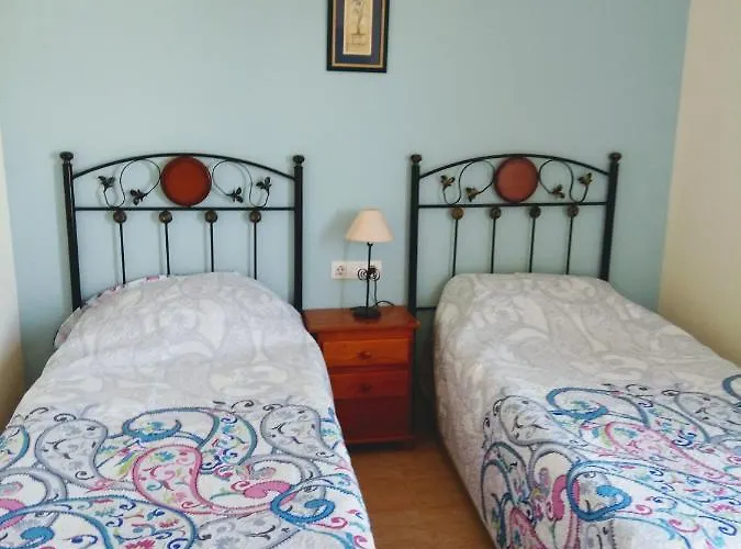 Litha House, 3 Bed Set Over 3 Floors 5 Mins From And Amenities *