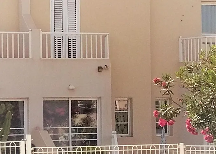 Apartmán Litha House, 3 Bed Set Over 3 Floors 5 Mins From And Amenities