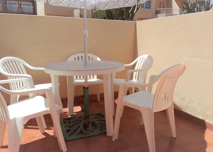 Litha House, 3 Bed Set Over 3 Floors 5 Mins From And Amenities Caleta De Fuste