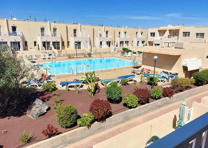 Litha House, 3 Bed Set Over 3 Floors 5 Mins From And Amenities Caleta De Fuste